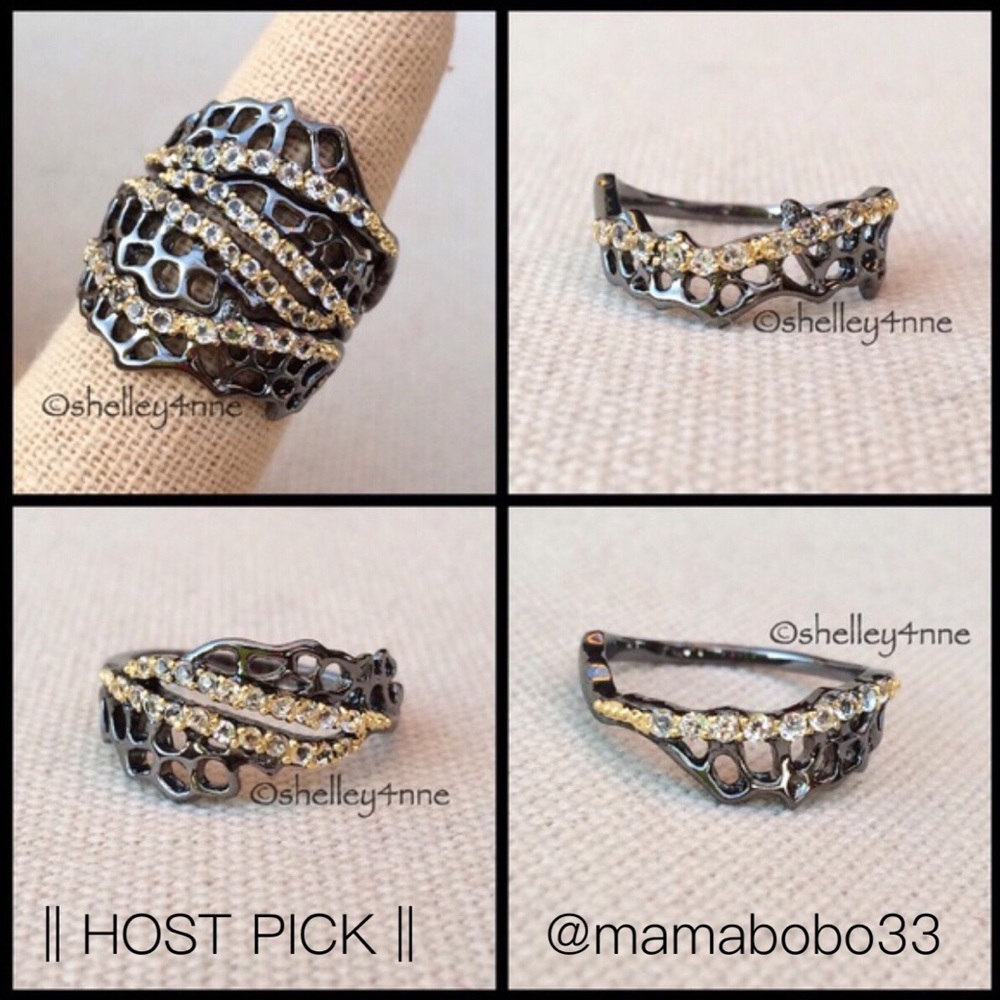Sea Fan Noir White Topaz Puzzle Ring